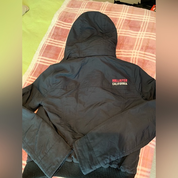 Hollister jacket - Picture 2 of 2